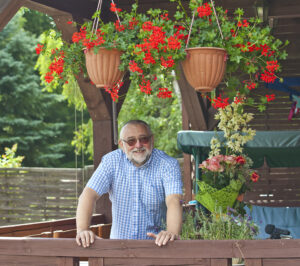 JAN MACKIEWICZ2 300x266 Trzeba się pocić   rozmowa z Janem Mackiewiczem, bioenergoterapeutą, radiestetą i naturoterapeutą 🔊