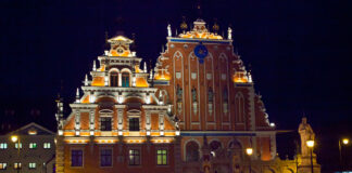 Ryga nocą