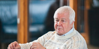 Pisowski reżim niszczy finansowo działacza opozycji